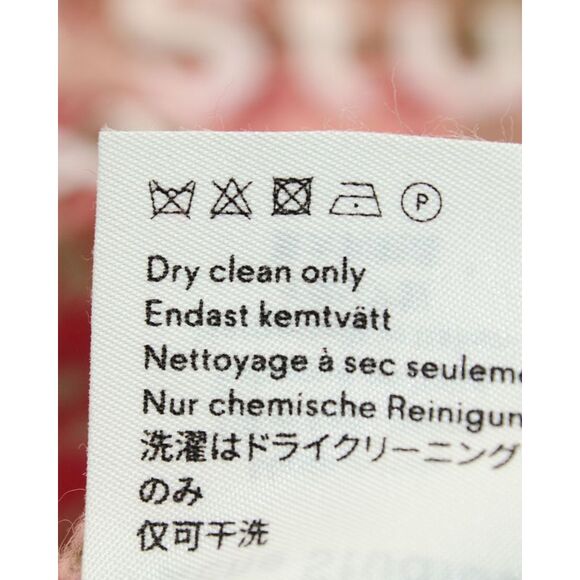 Acne Studios Cassiar Checked Logo Scarf in Red Wool - Picture 4 of 4